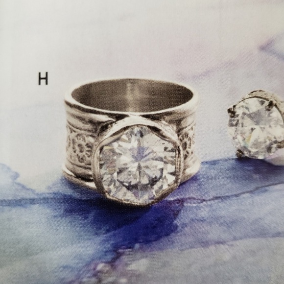 SOLD STERLING SILVER CZ SILPADA ‘QUEEN FOR A DAY’ RING .925 WIDE BAND SIZE 6 - Picture 6 of 8